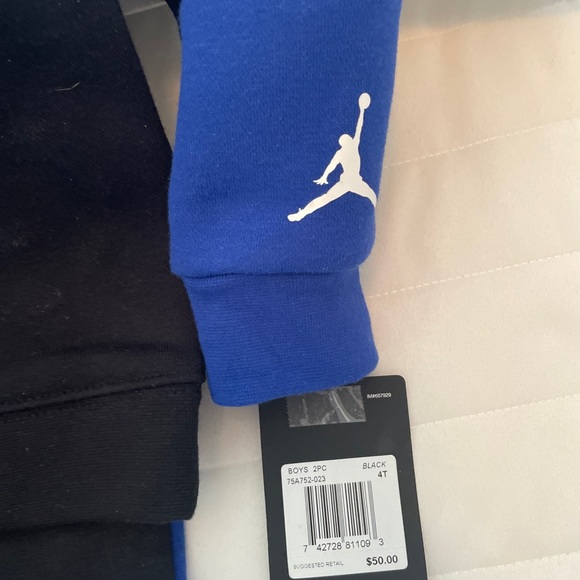 NWT Michael Jordon Sweatsuit Sz: 4t - Picture 3 of 8